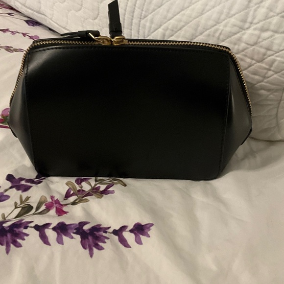 RADLEY LONDON Black Leather Double-Zip Clutch with Gold Logo - Picture 3 of 4